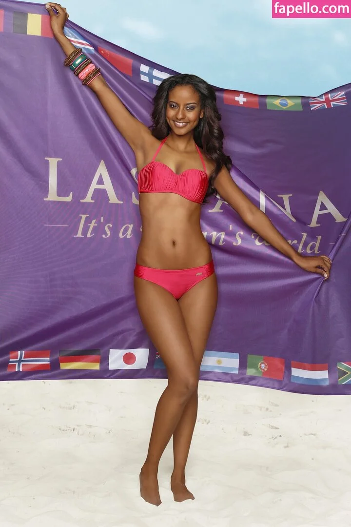 Sara Nuru Onlyfans Photo Gallery 