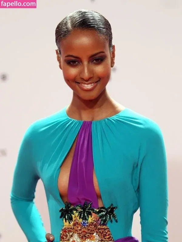 Sara Nuru Onlyfans Photo Gallery 