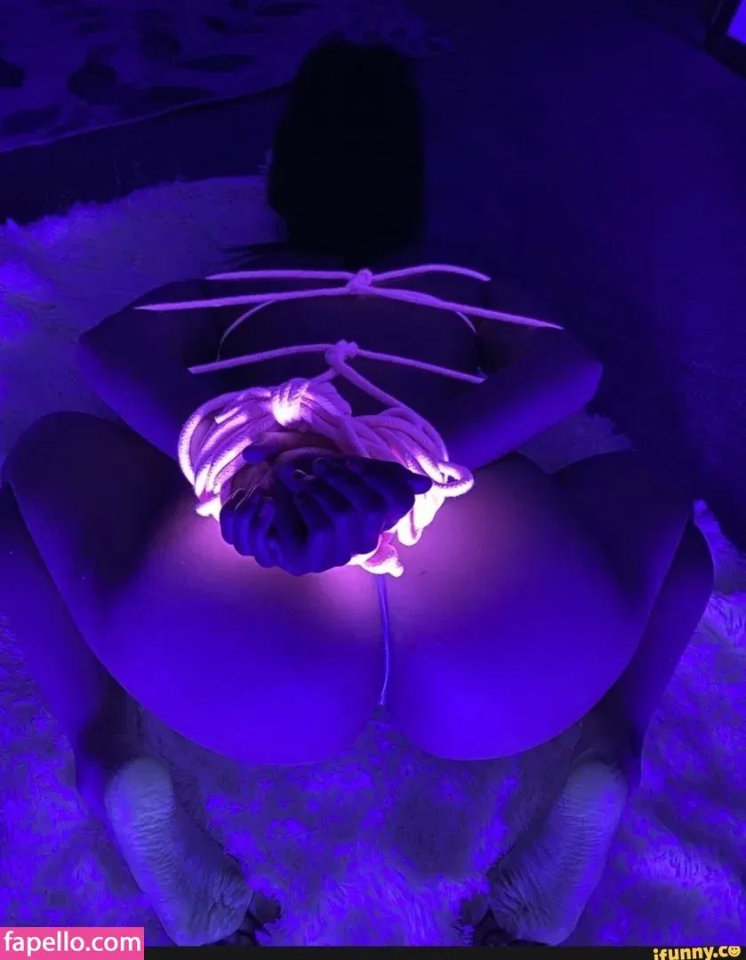 AllyAlv_ Onlyfans Photo Gallery 