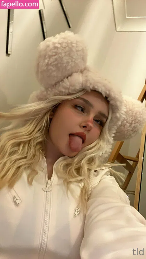 titslikedaisy Onlyfans Photo Gallery 