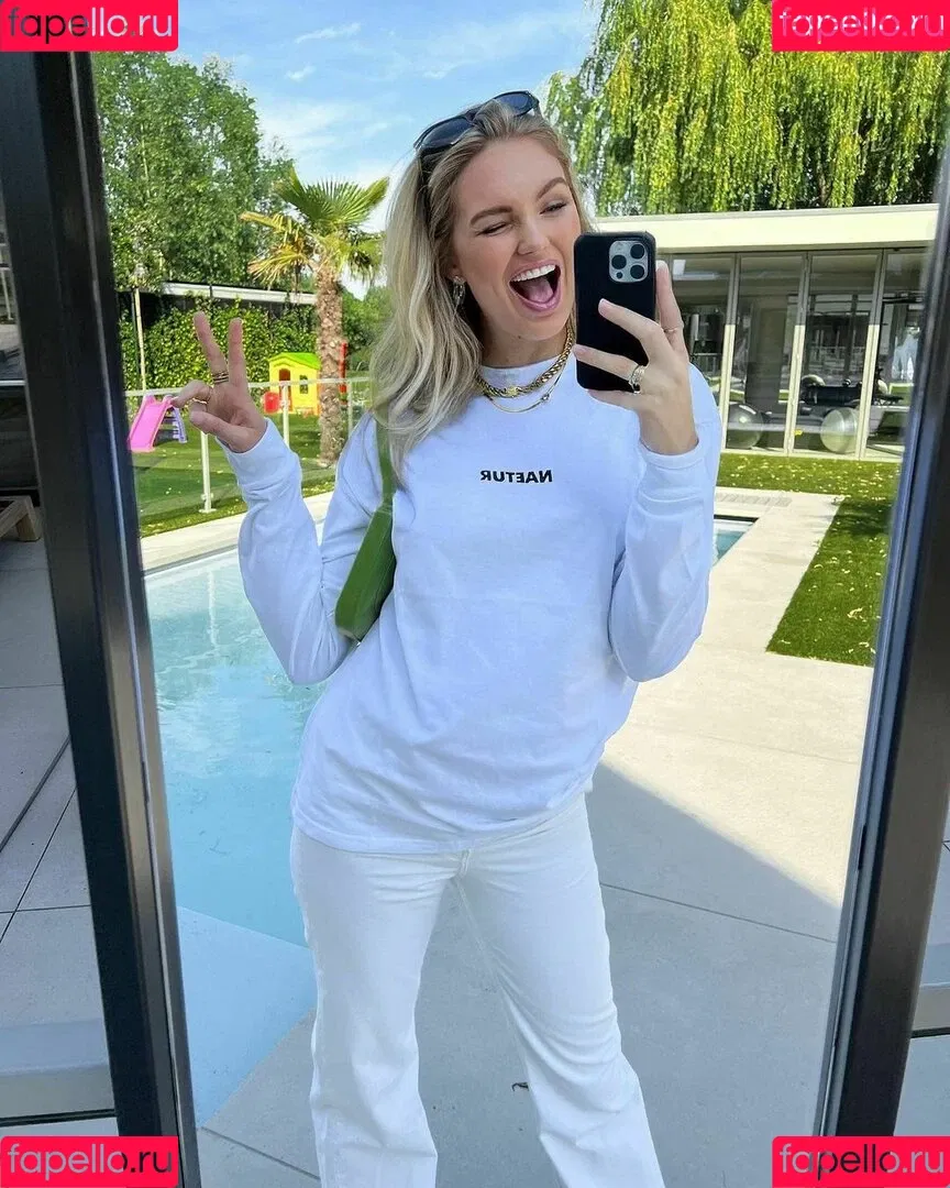 Romee Strijd Onlyfans Photo Gallery 