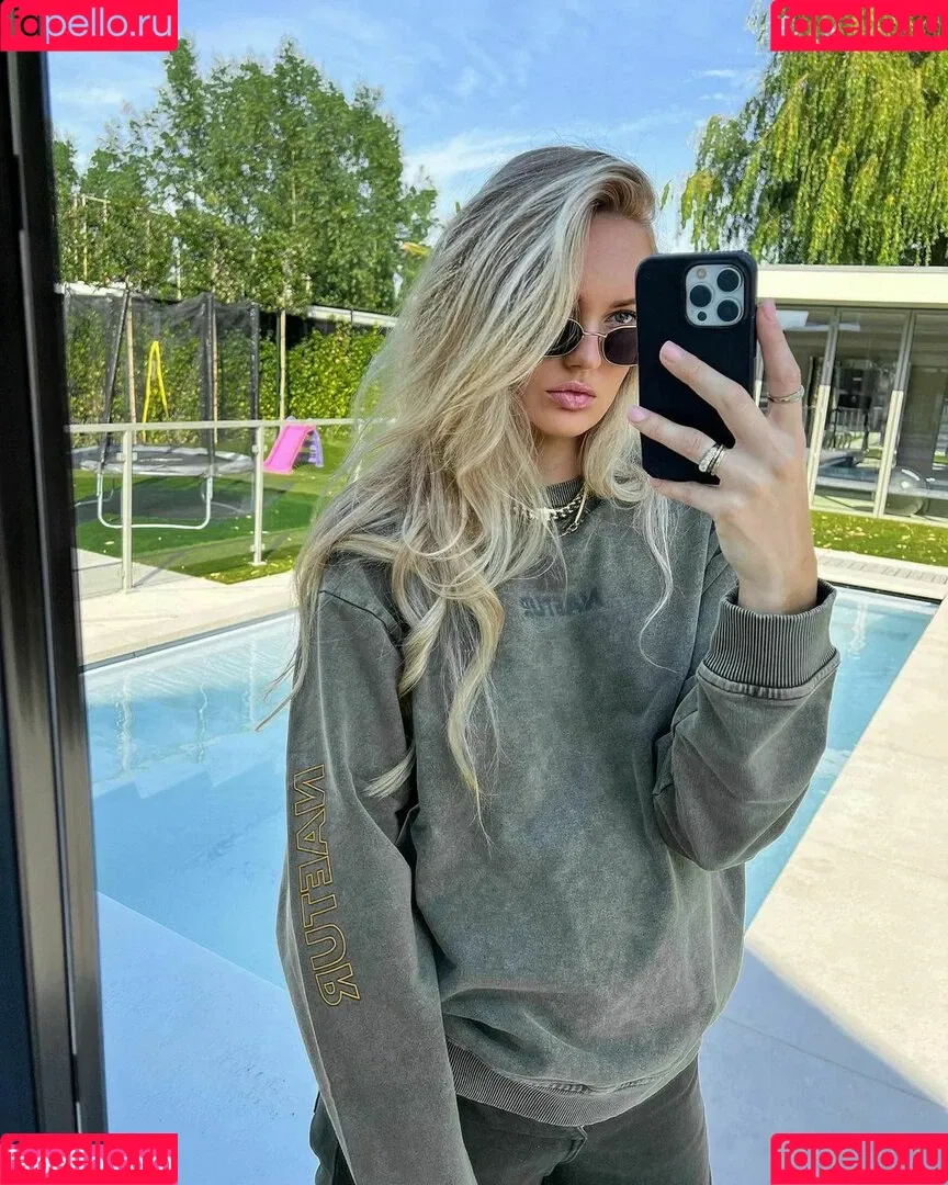 Romee Strijd Onlyfans Photo Gallery 