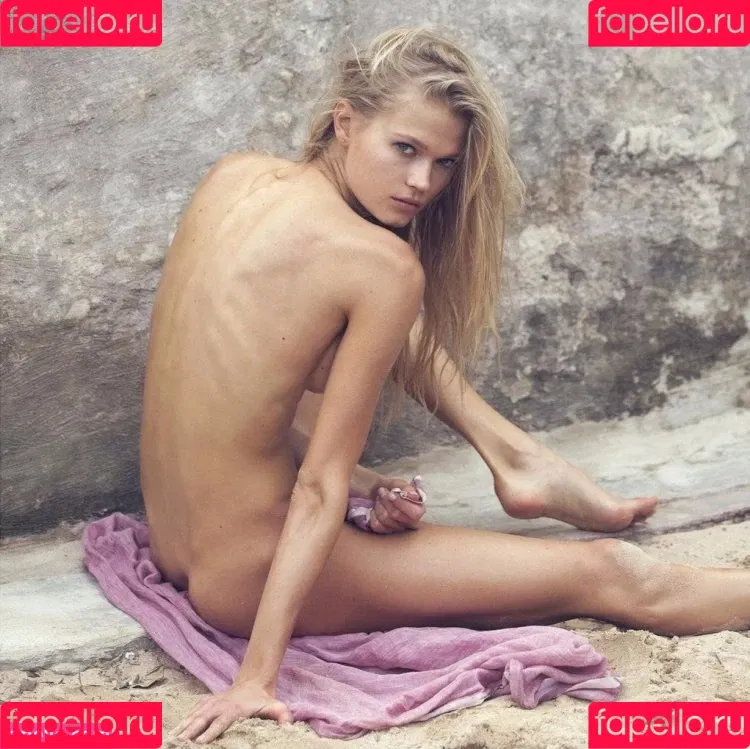 Romee Strijd Onlyfans Photo Gallery 