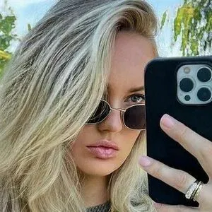 Romee Strijd Onlyfans Photo Gallery 