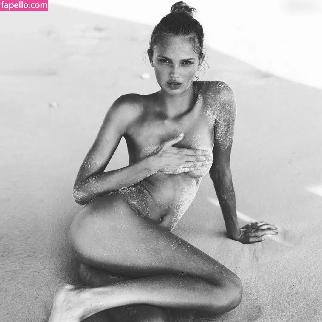 Romee Strijd Onlyfans Photo Gallery 