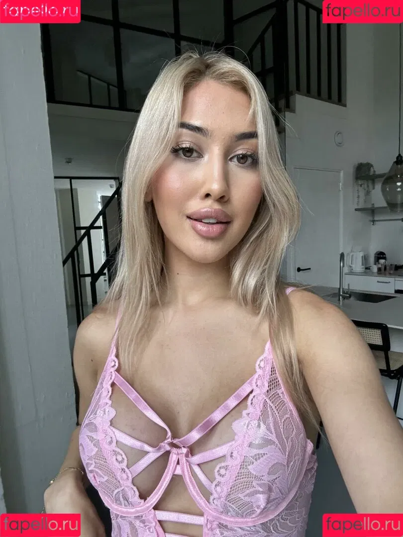 Bella Murphy Onlyfans Photo Gallery 