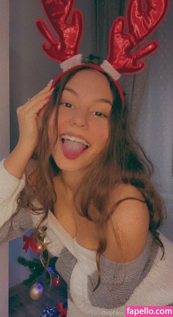 babycarriefree Onlyfans Photo Gallery 