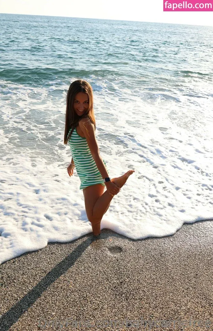 babycarriefree Onlyfans Photo Gallery 