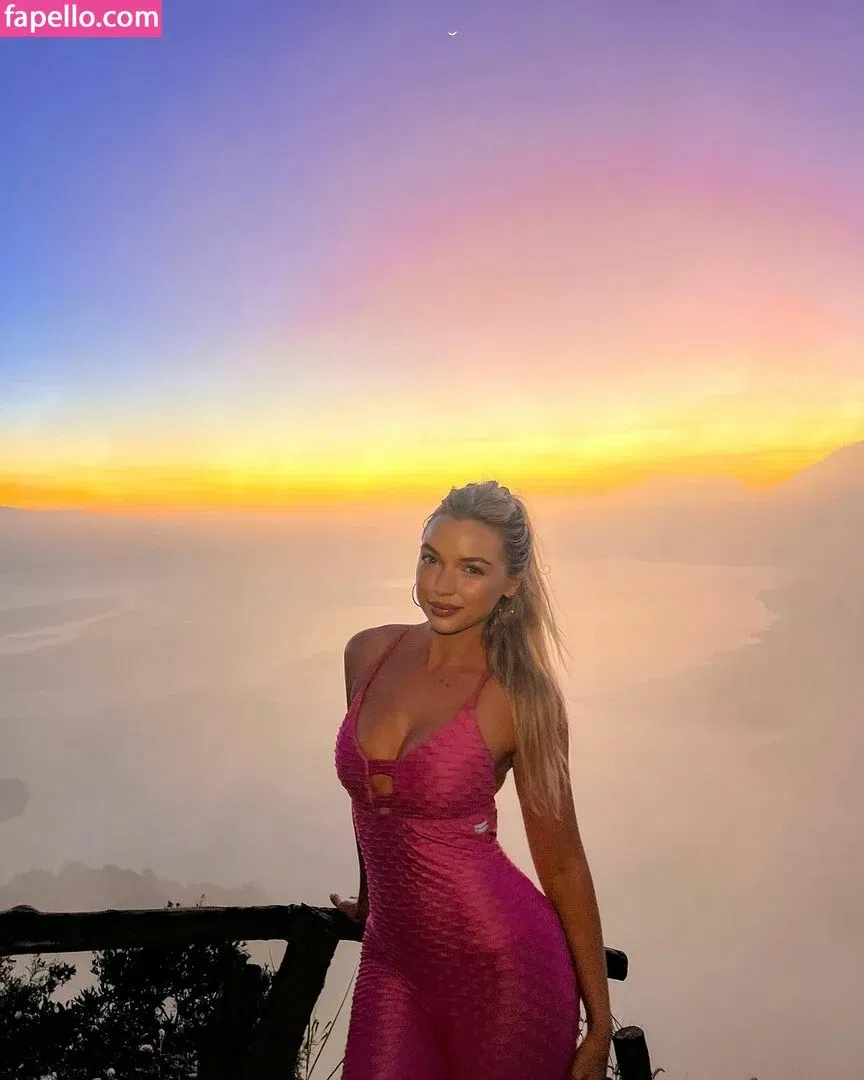 Alison Bowles Onlyfans Photo Gallery 