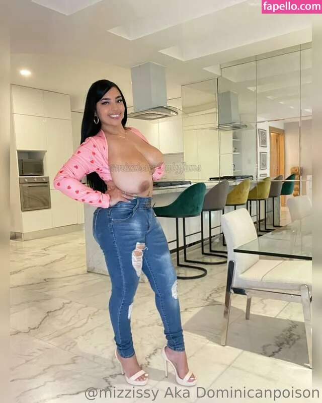 Dominican Poison Onlyfans Photo Gallery 