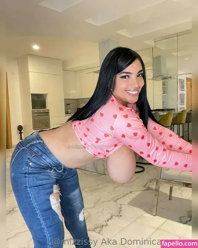 Dominican Poison Onlyfans Photo Gallery 