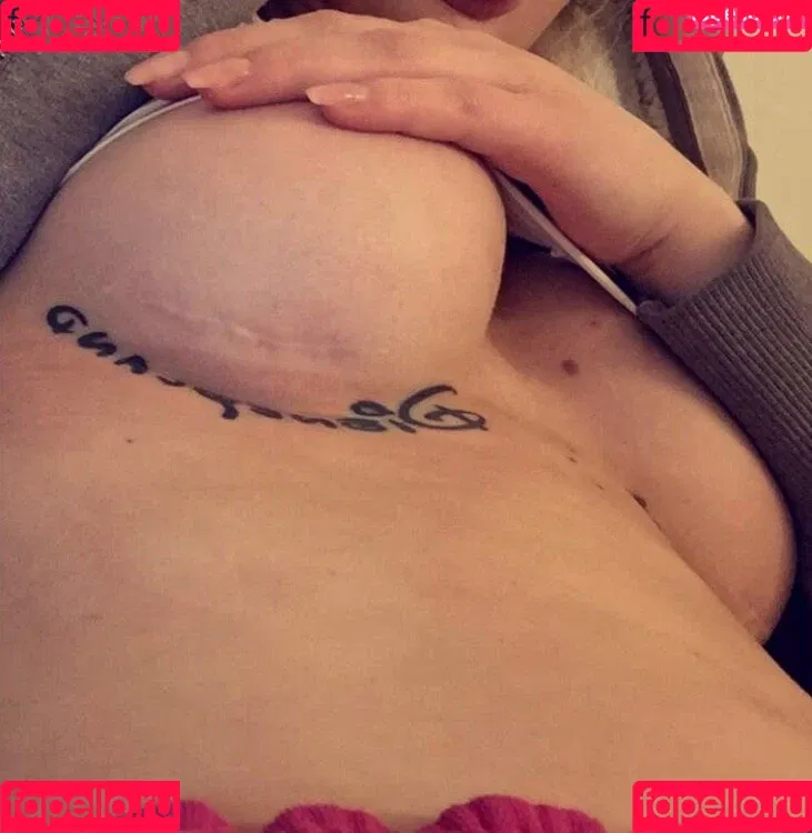 Giulie Hope Santana Onlyfans Photo Gallery 