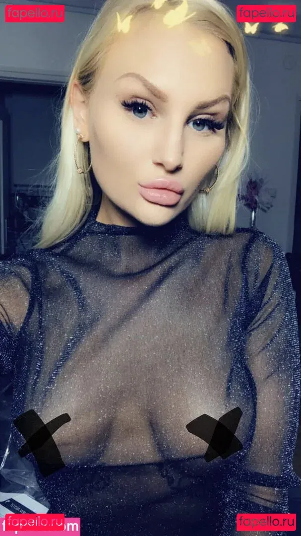 Giulie Hope Santana Onlyfans Photo Gallery 