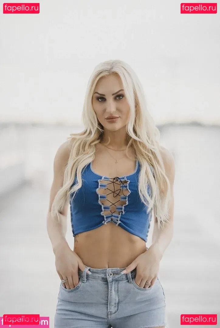 Giulie Hope Santana Onlyfans Photo Gallery 