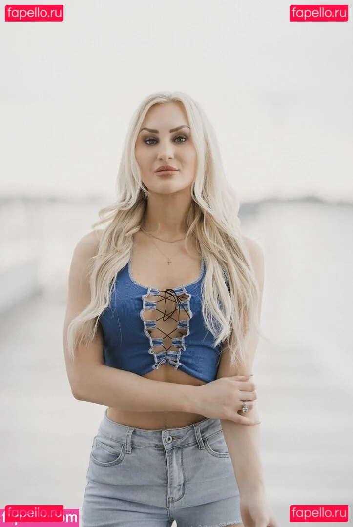 Giulie Hope Santana Onlyfans Photo Gallery 