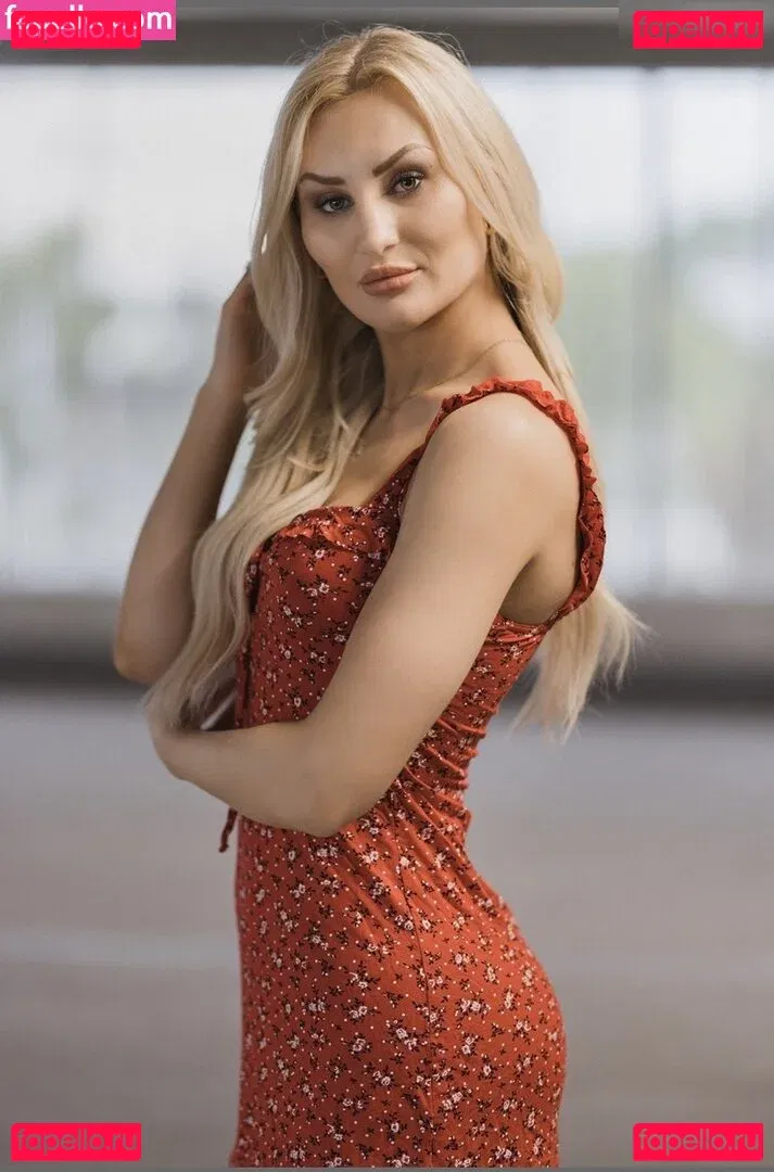 Giulie Hope Santana Onlyfans Photo Gallery 