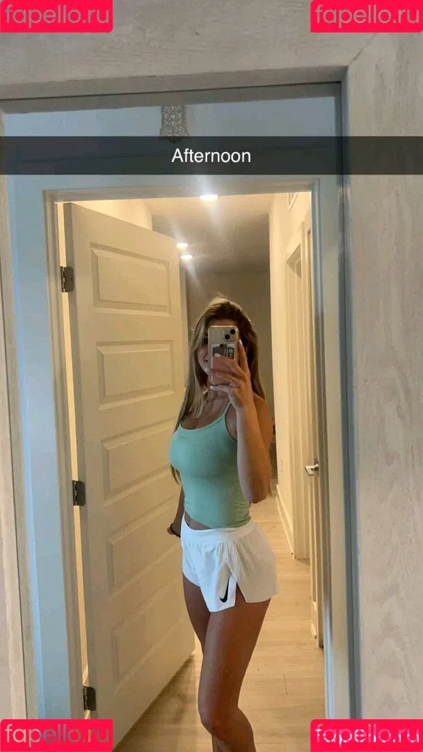 Whitney Robbins Onlyfans Photo Gallery 