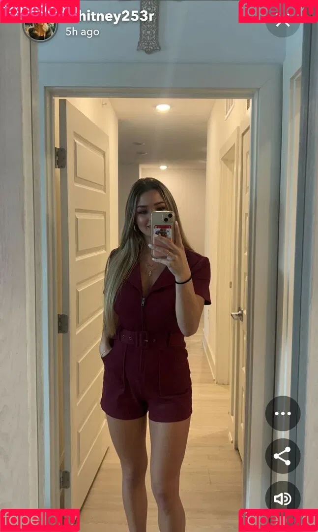Whitney Robbins Onlyfans Photo Gallery 