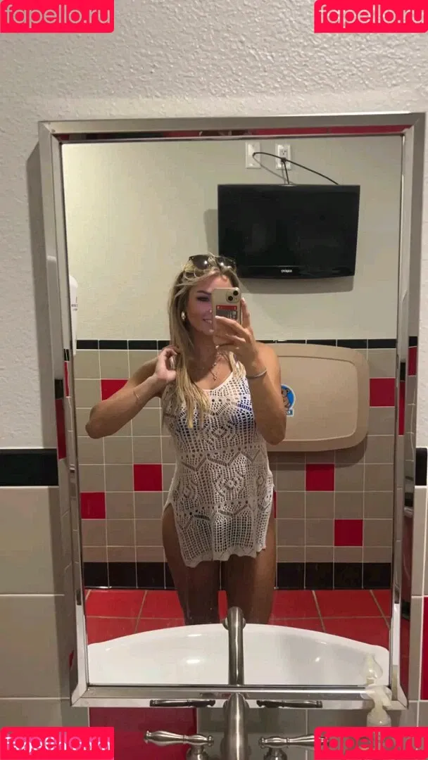 Whitney Robbins Onlyfans Photo Gallery 