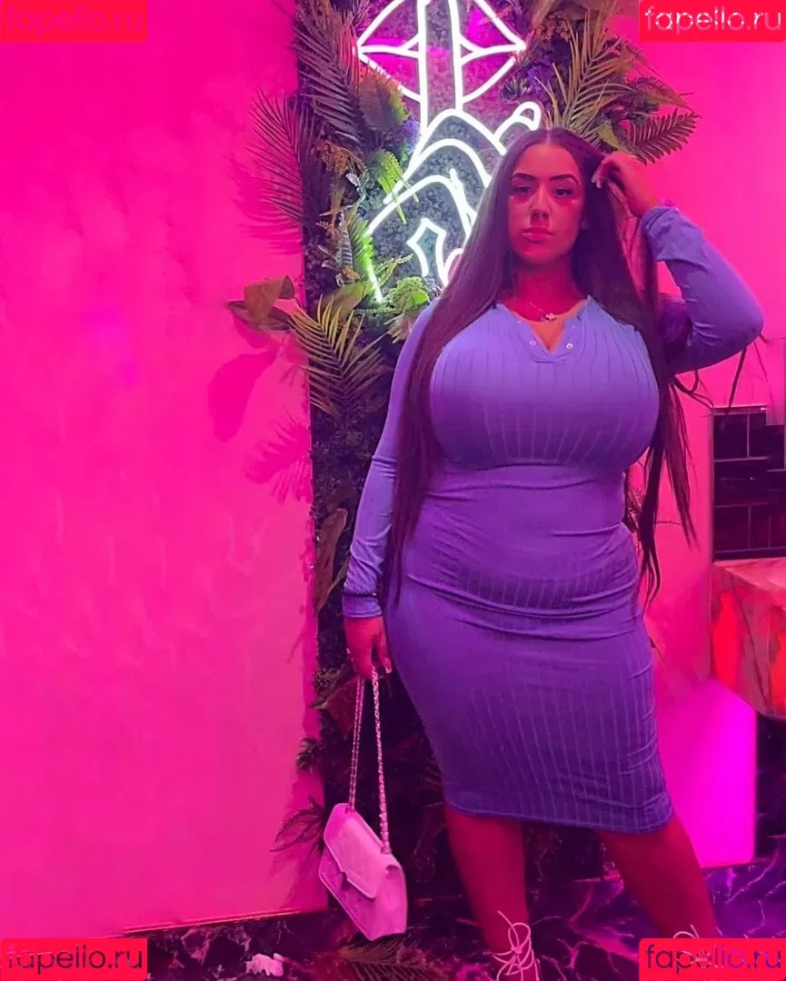 Pettiana | Cypriotmami Onlyfans Photo Gallery 