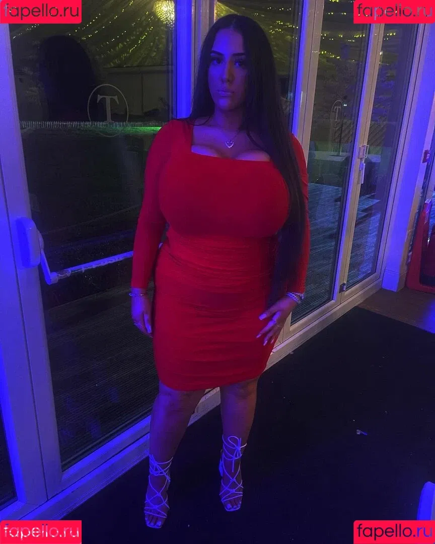 Pettiana | Cypriotmami Onlyfans Photo Gallery 
