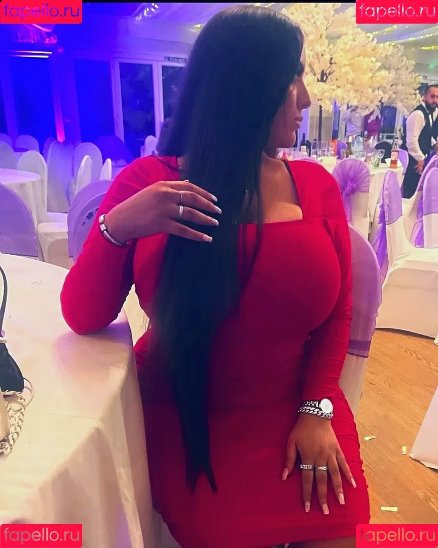 Pettiana | Cypriotmami Onlyfans Photo Gallery 