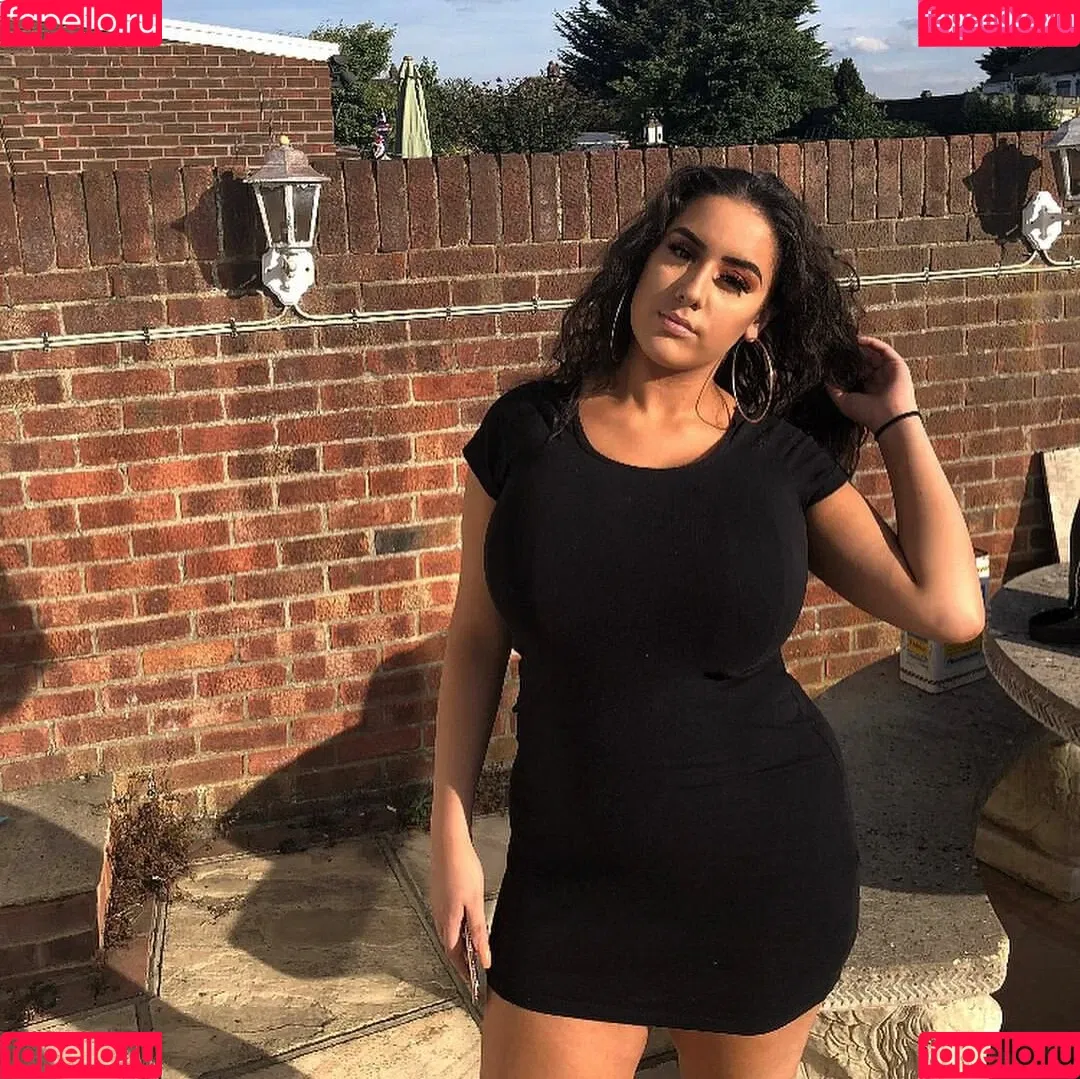 Pettiana | Cypriotmami Onlyfans Photo Gallery 