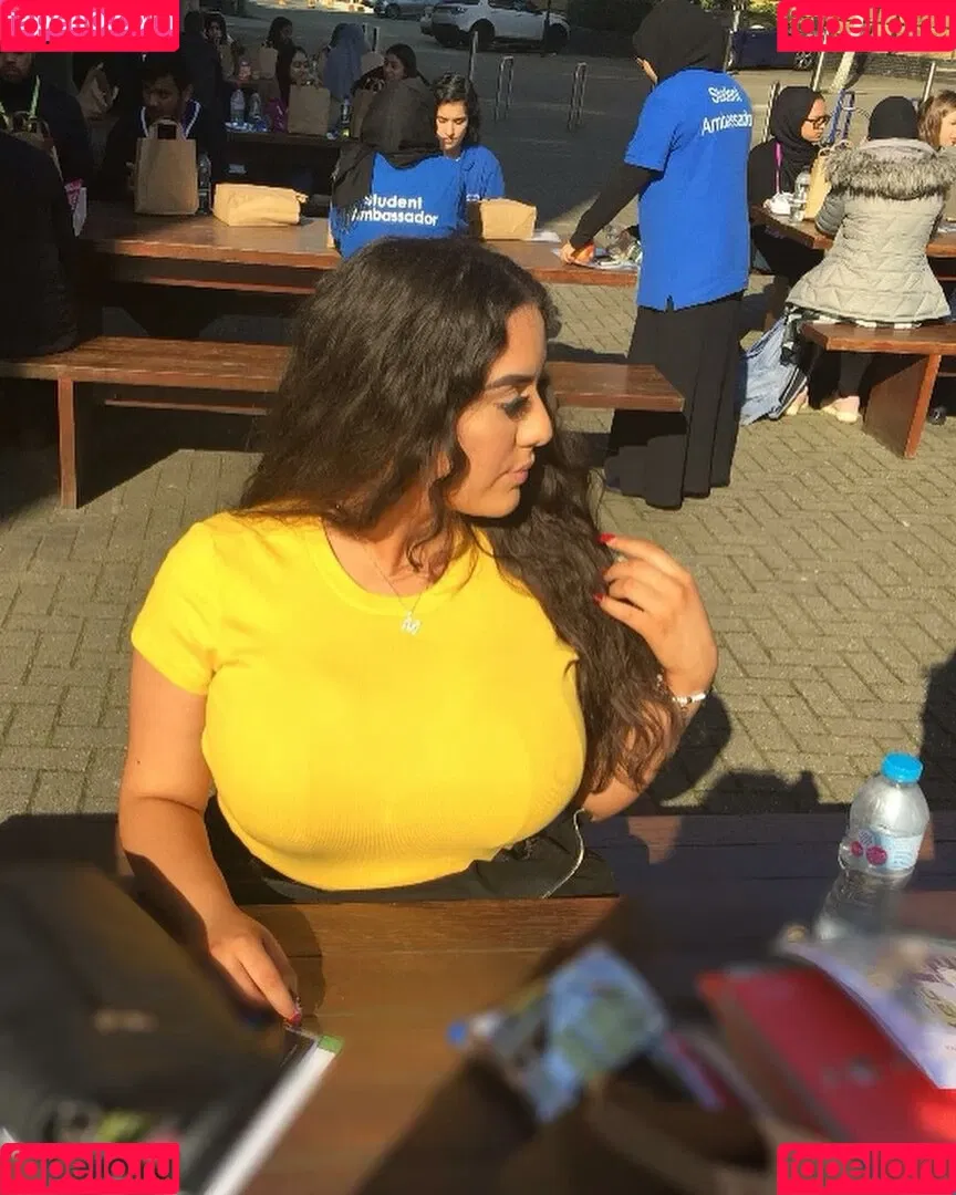Pettiana | Cypriotmami Onlyfans Photo Gallery 