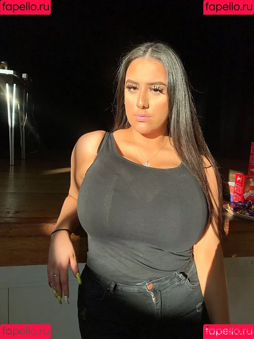 Pettiana | Cypriotmami Onlyfans Photo Gallery 