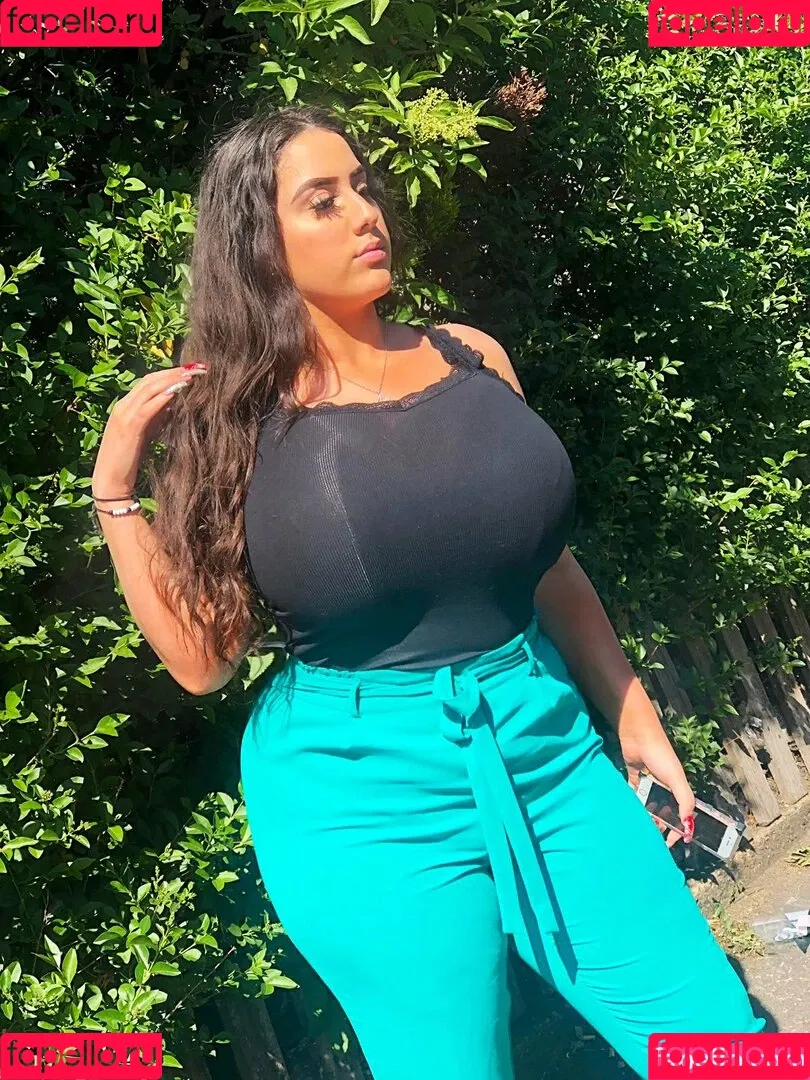 Pettiana | Cypriotmami Onlyfans Photo Gallery 