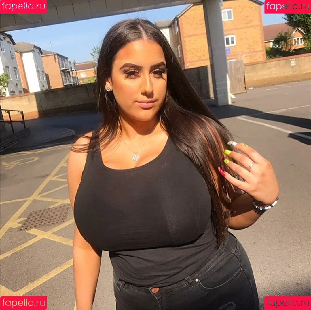 Pettiana | Cypriotmami Onlyfans Photo Gallery 