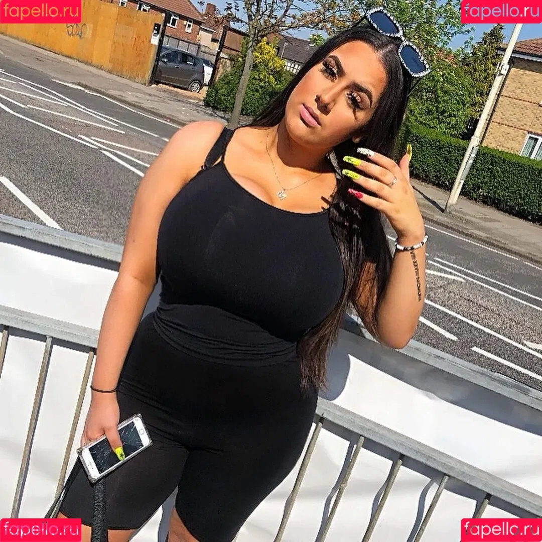 Pettiana | Cypriotmami Onlyfans Photo Gallery 