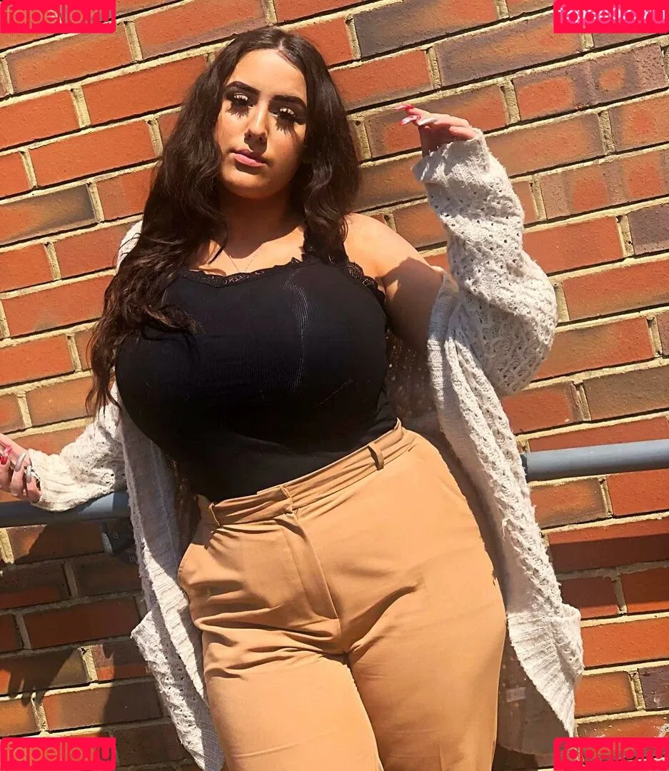 Pettiana | Cypriotmami Onlyfans Photo Gallery 