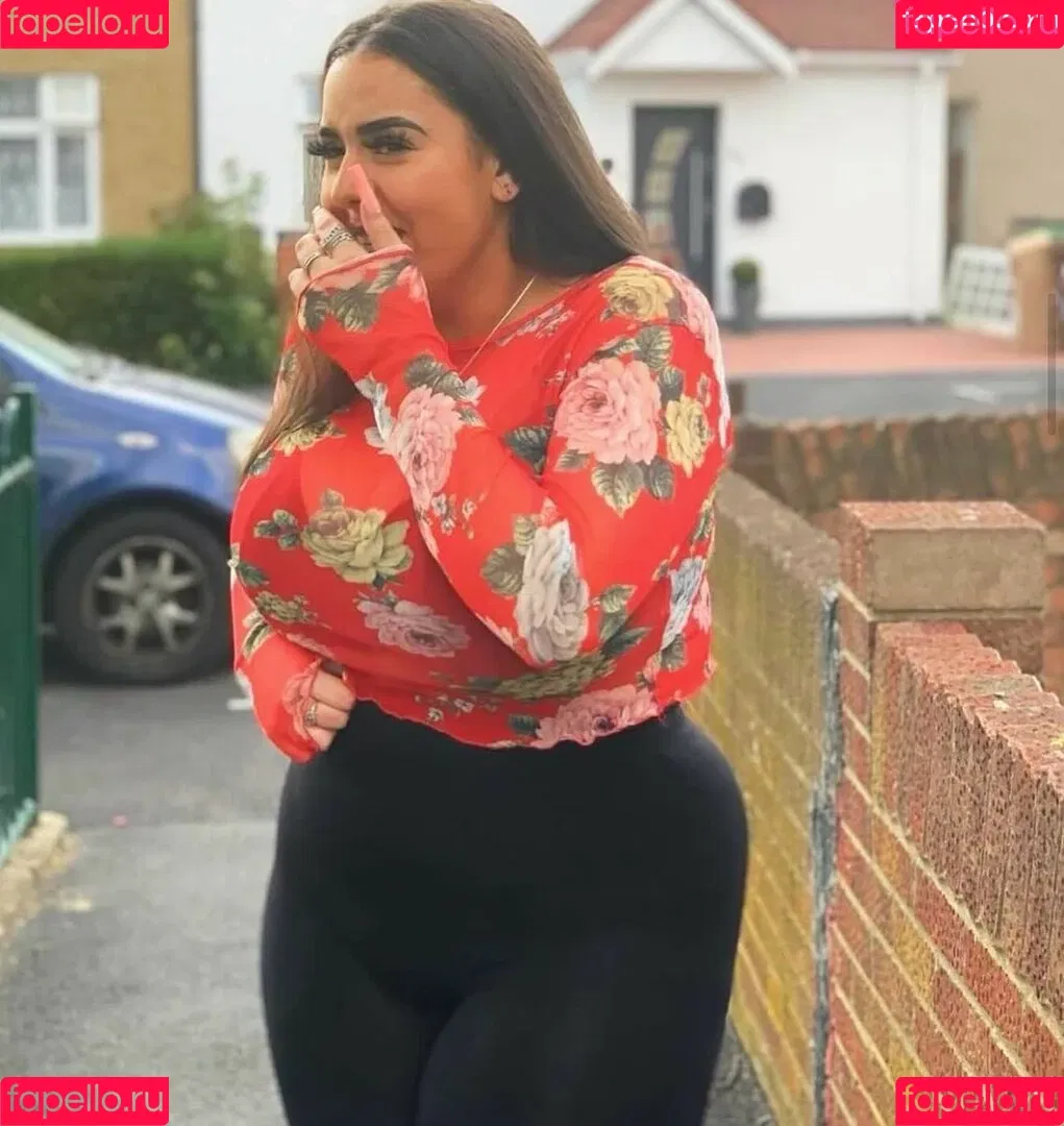 Pettiana | Cypriotmami Onlyfans Photo Gallery 