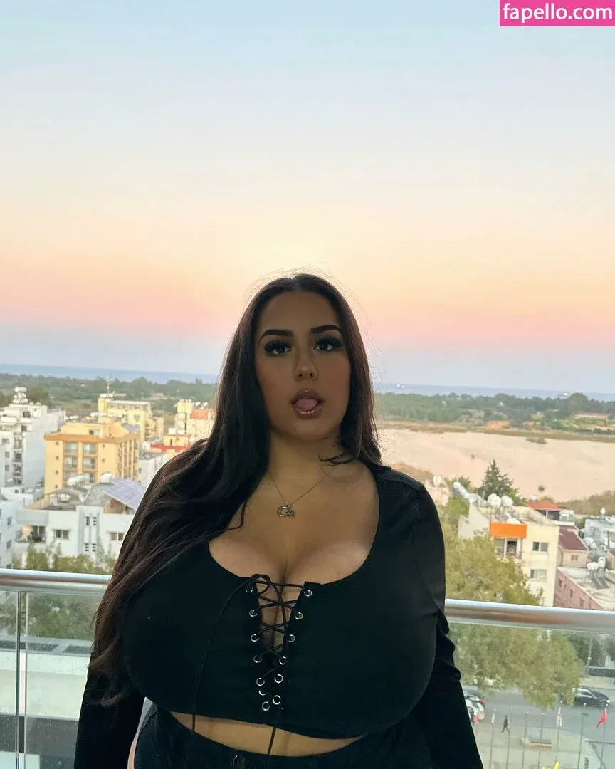 Pettiana | Cypriotmami Onlyfans Photo Gallery 