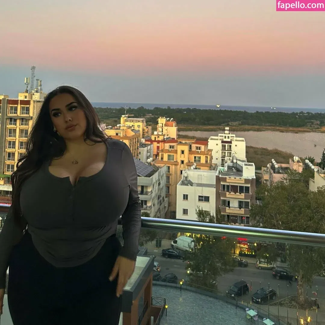 Pettiana | Cypriotmami Onlyfans Photo Gallery 