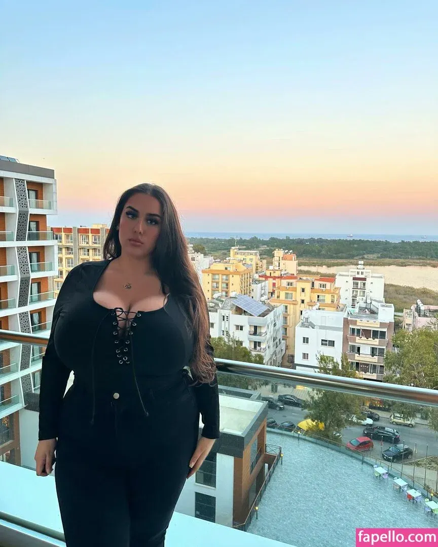 Pettiana | Cypriotmami Onlyfans Photo Gallery 