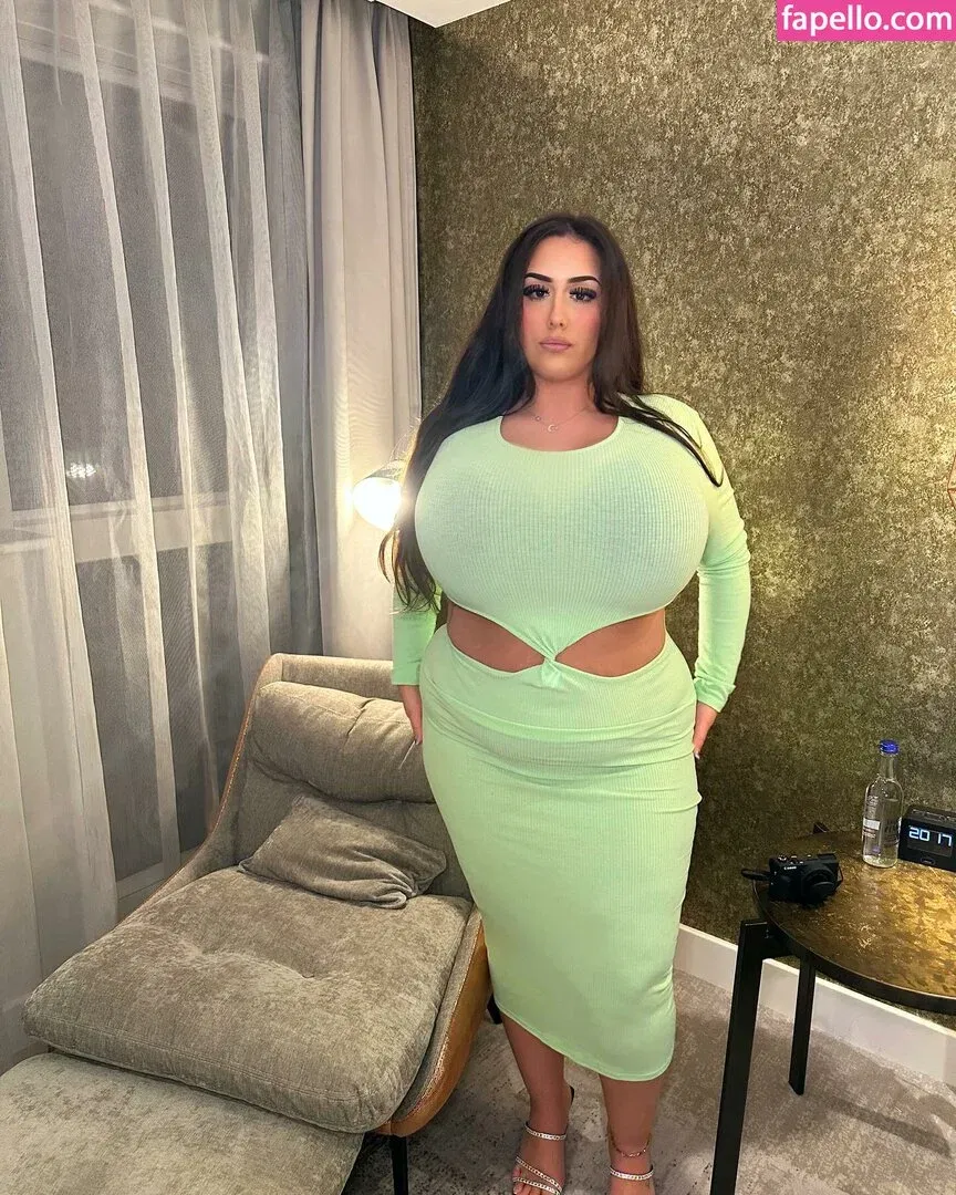 Pettiana | Cypriotmami Onlyfans Photo Gallery 