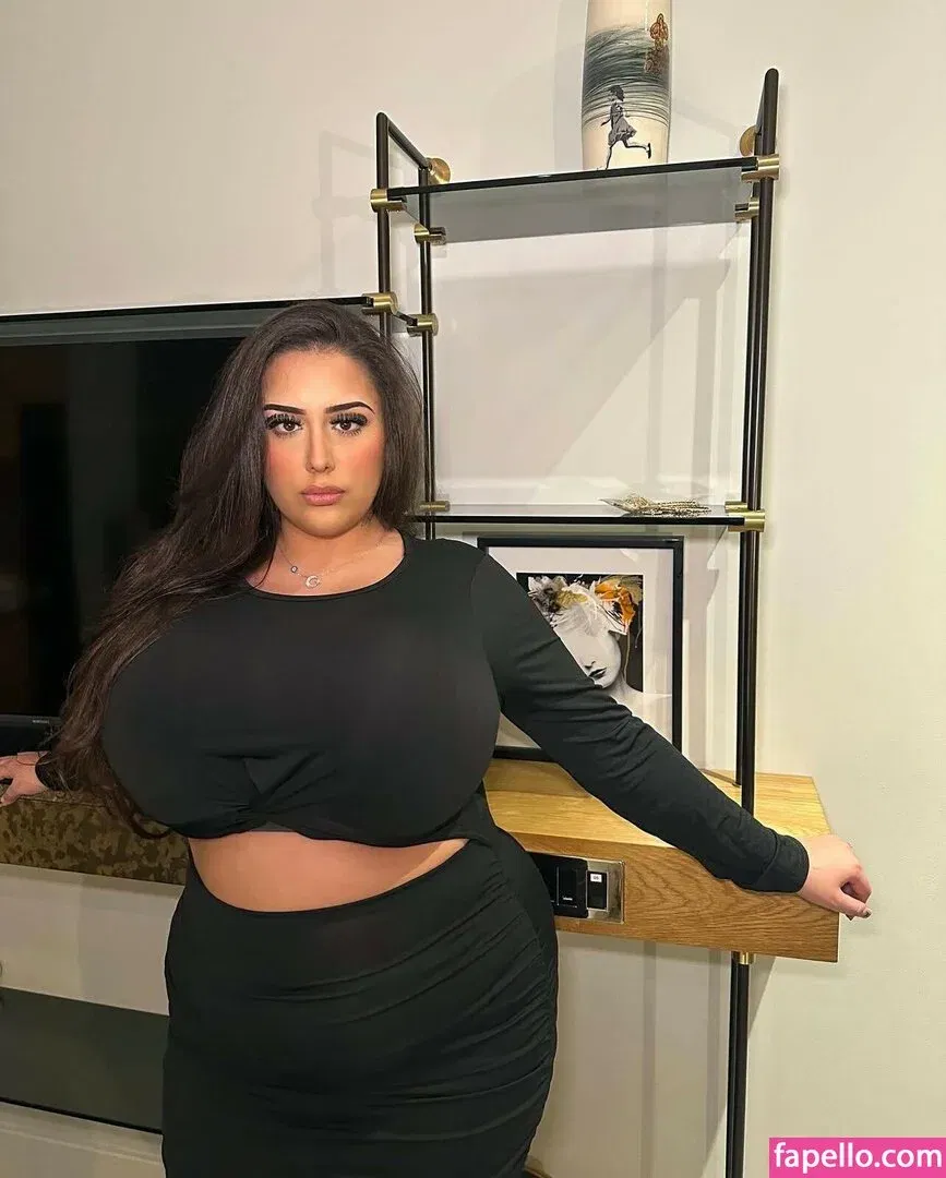 Pettiana | Cypriotmami Onlyfans Photo Gallery 