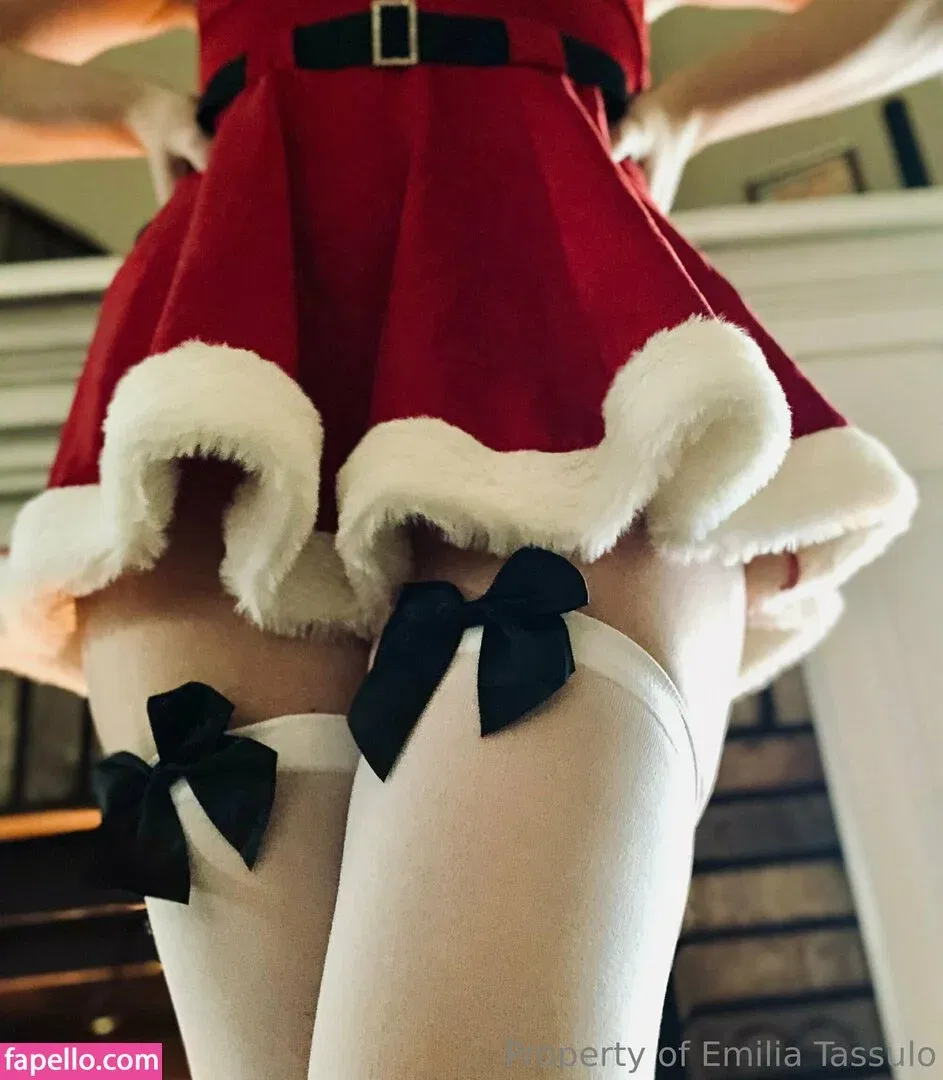 emiliatassulo Onlyfans Photo Gallery 