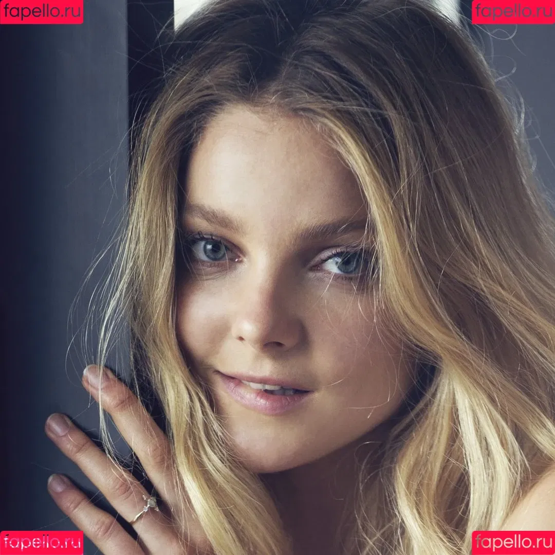 Eniko Mihalik Onlyfans Photo Gallery 
