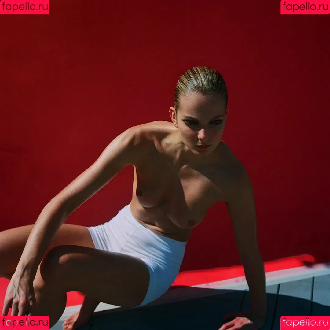 Eniko Mihalik Onlyfans Photo Gallery 