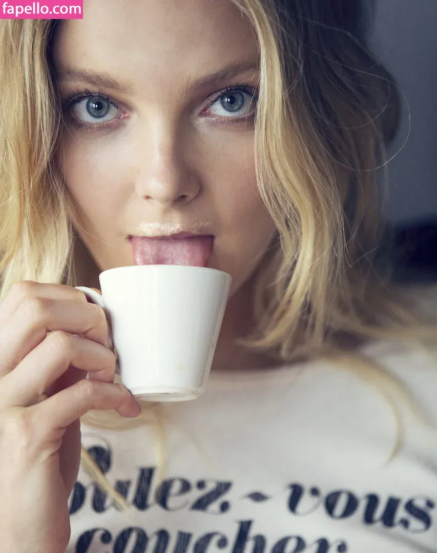 Eniko Mihalik Onlyfans Photo Gallery 