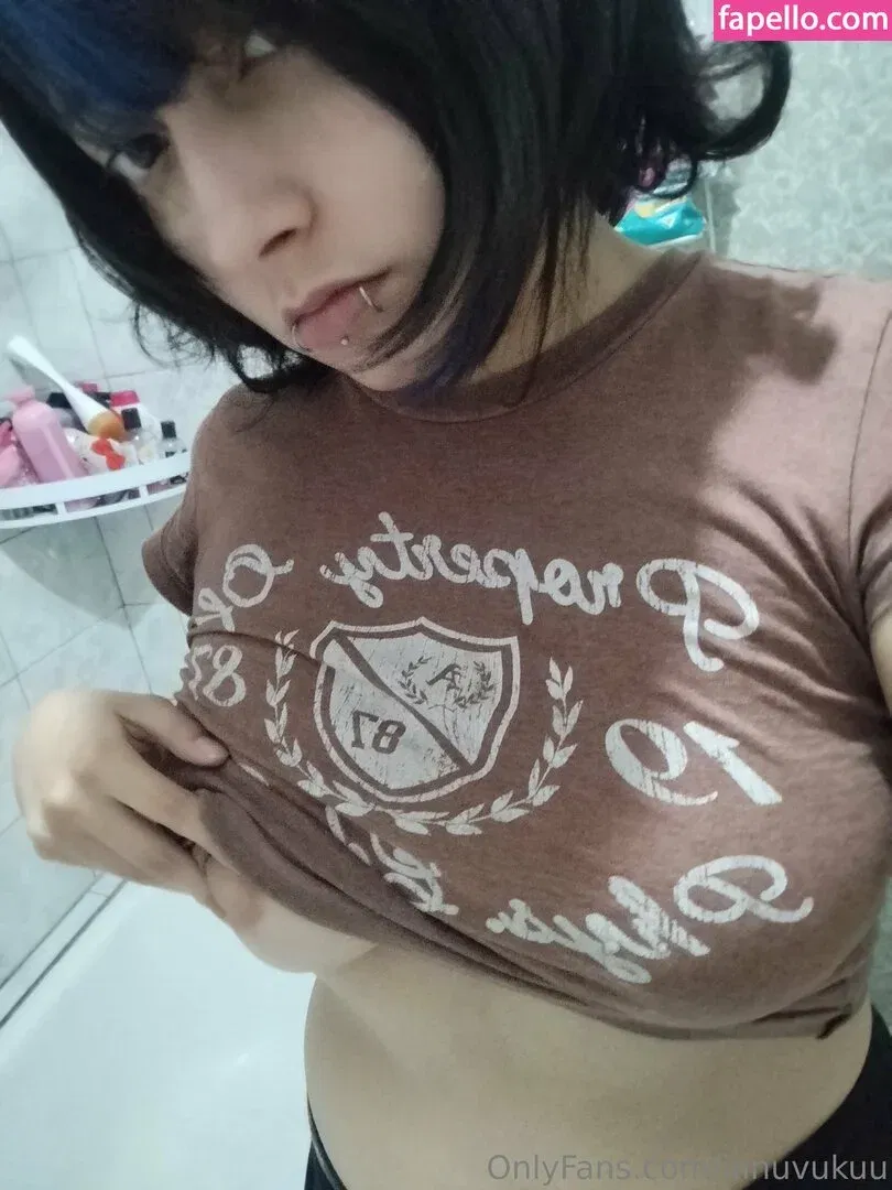 innuvukuu Onlyfans Photo Gallery 