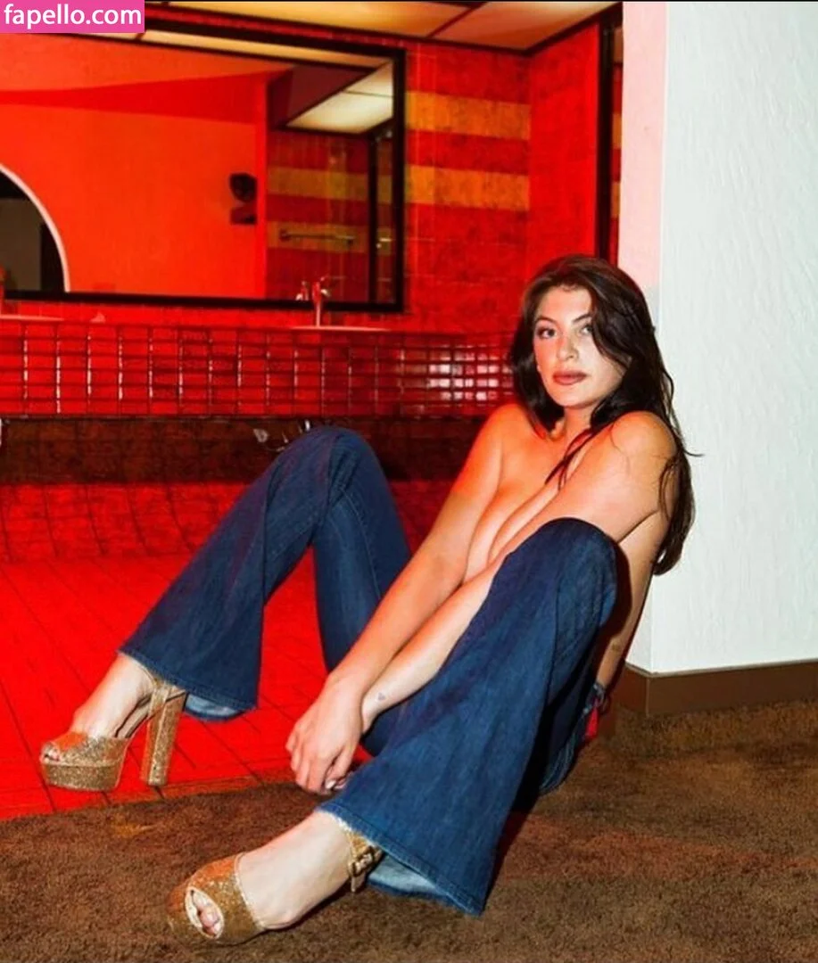 Arianna Basseri Lee Onlyfans Photo Gallery 