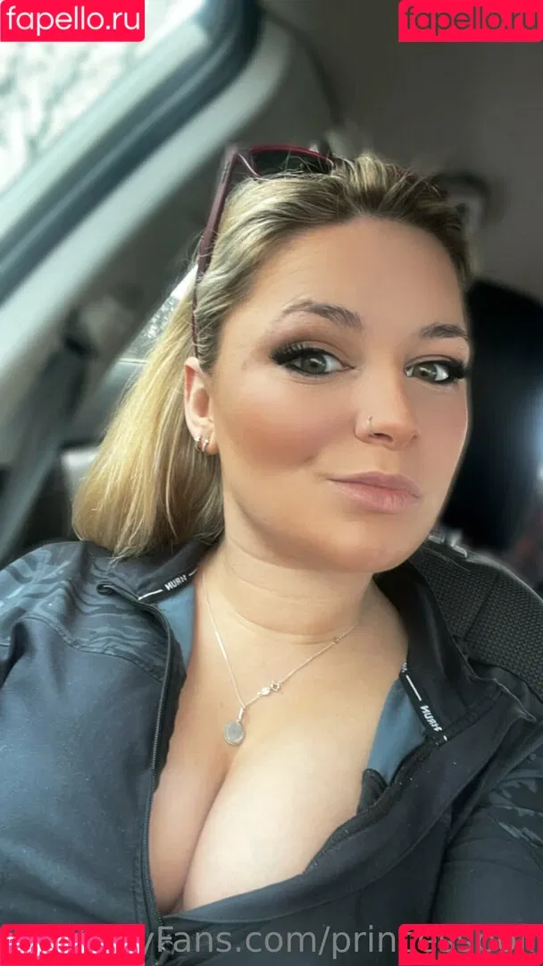 Princesspoll Onlyfans Photo Gallery 