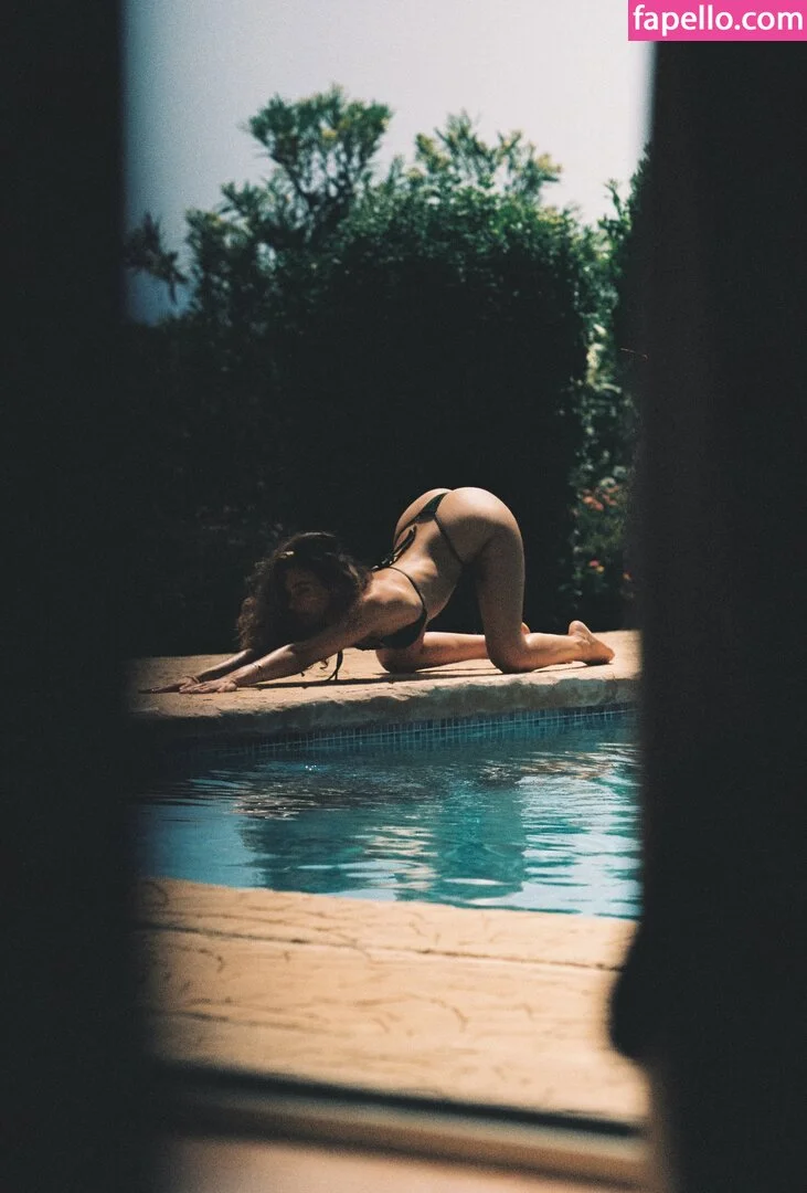 Mia C. Bell / Mia Larelle Onlyfans Photo Gallery 