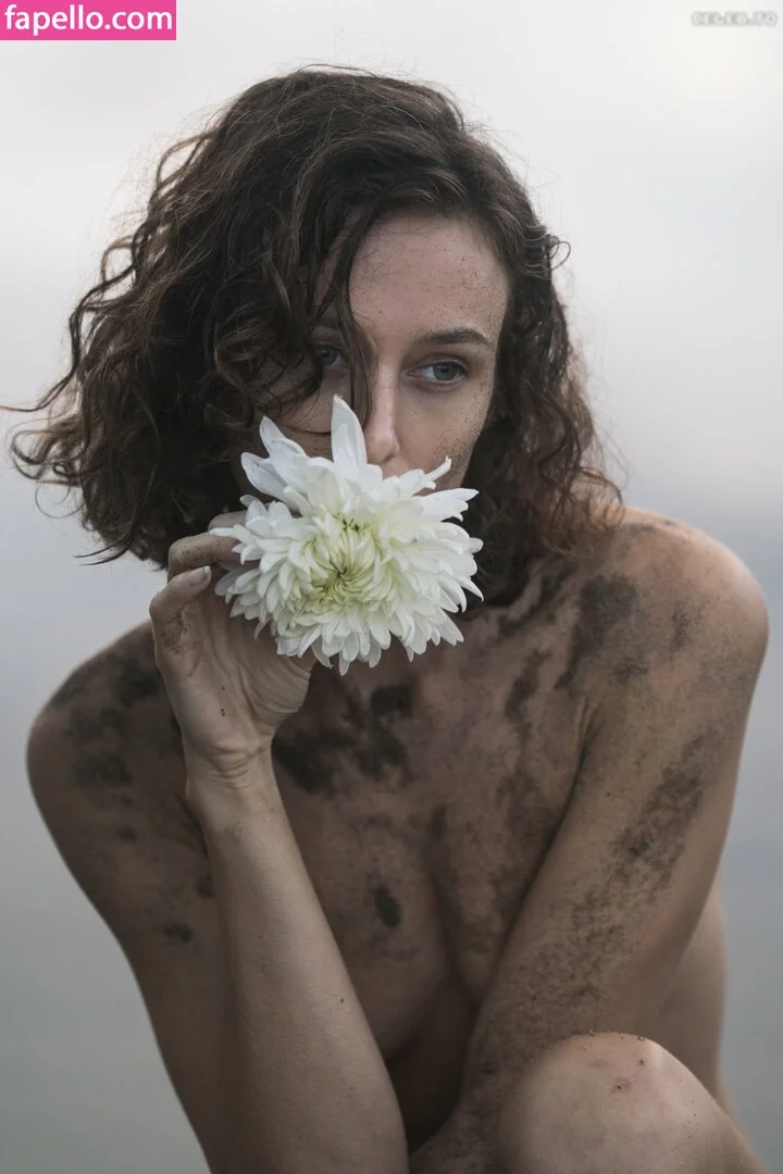 Mia C. Bell / Mia Larelle Onlyfans Photo Gallery 