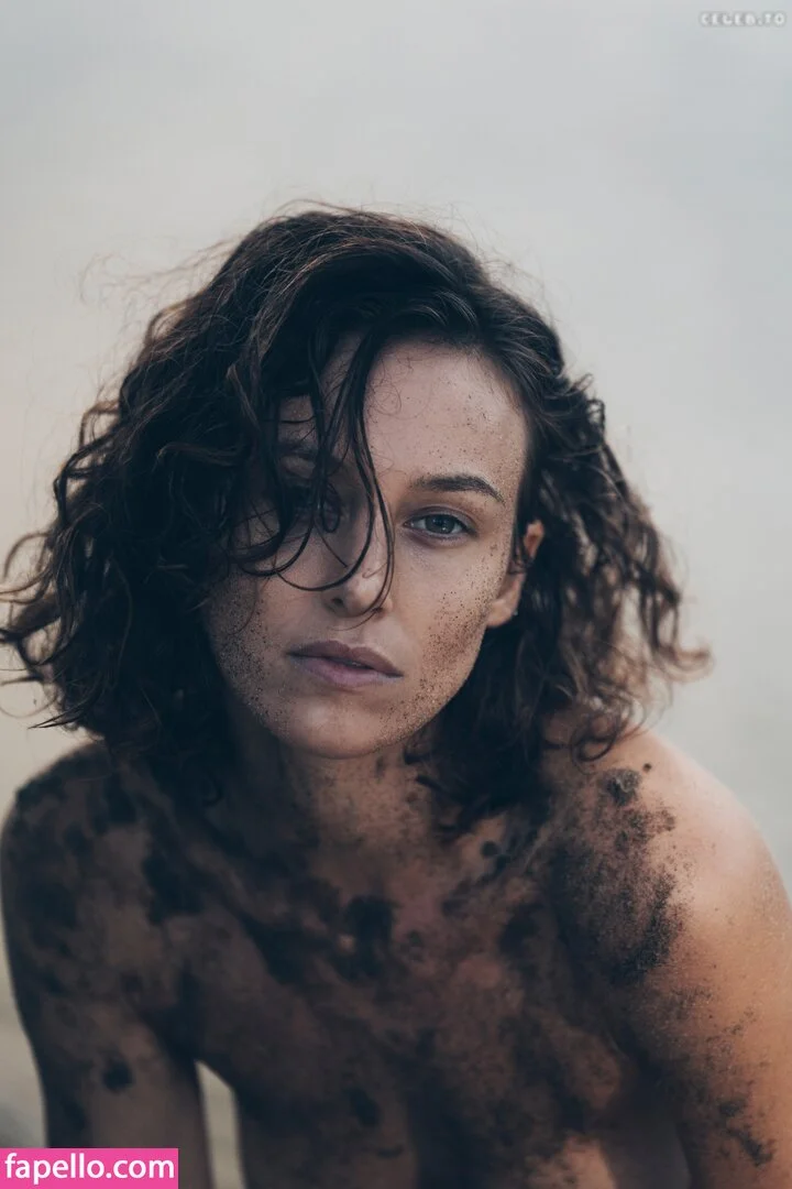 Mia C. Bell / Mia Larelle Onlyfans Photo Gallery 