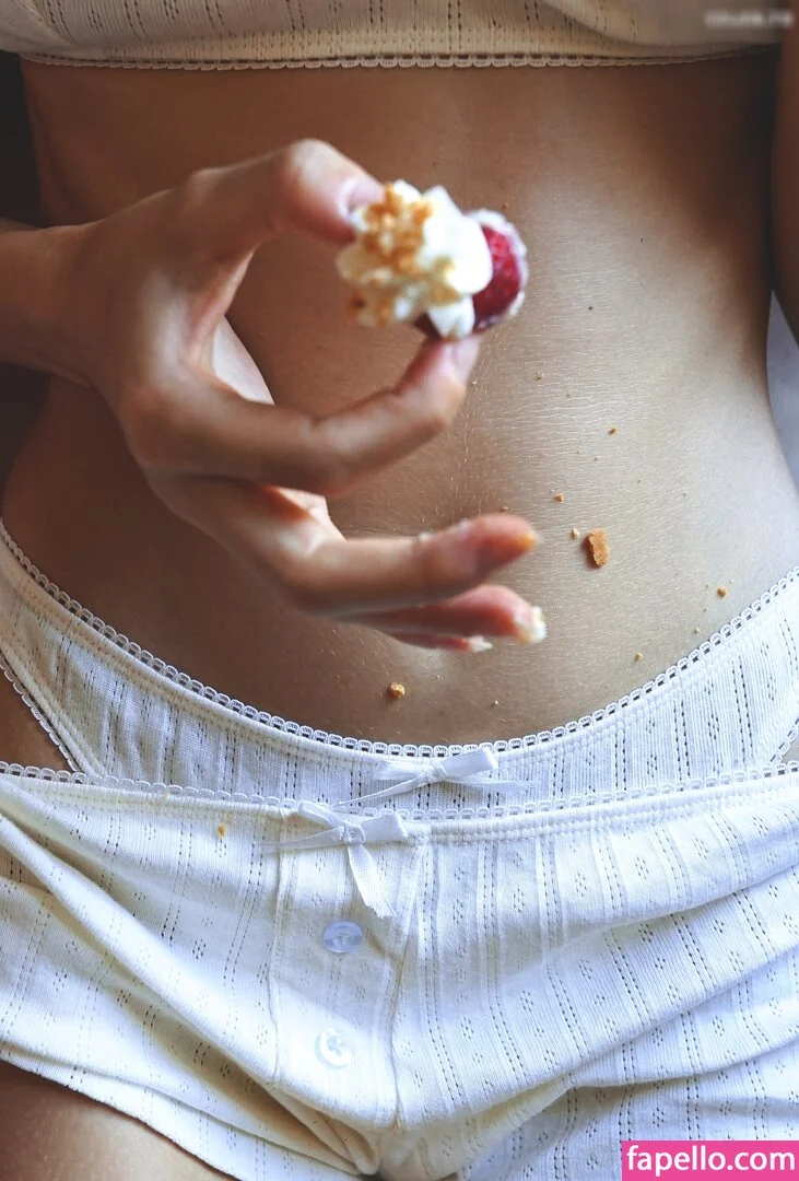 Mia C. Bell / Mia Larelle Onlyfans Photo Gallery 